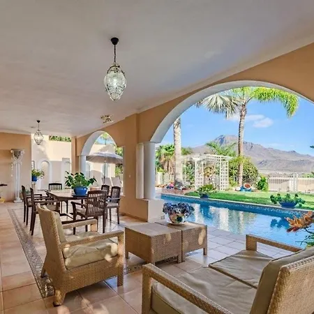 Oceanview Villa With Heated Pool Villa Costa Adeje (Tenerife)